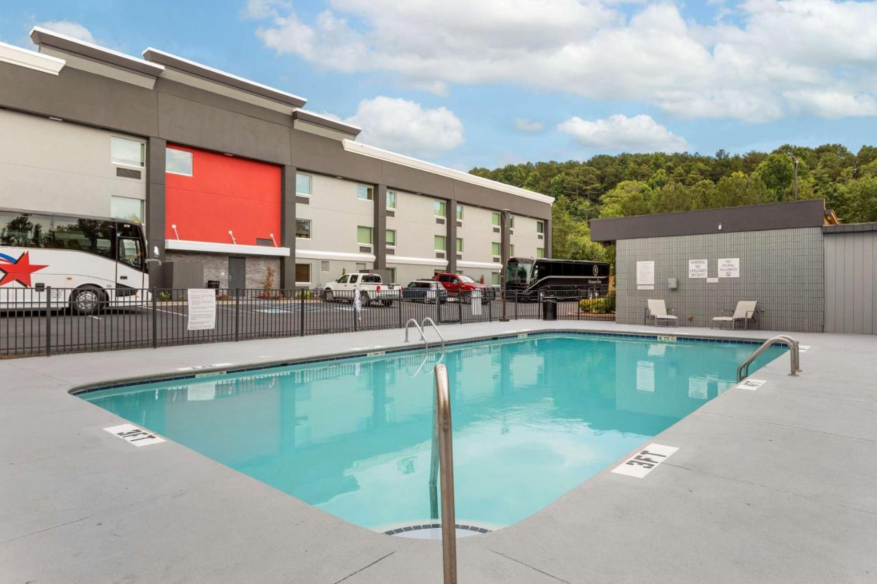 Best Western Plus Magnolia Inn & Suites Cleveland Exterior photo