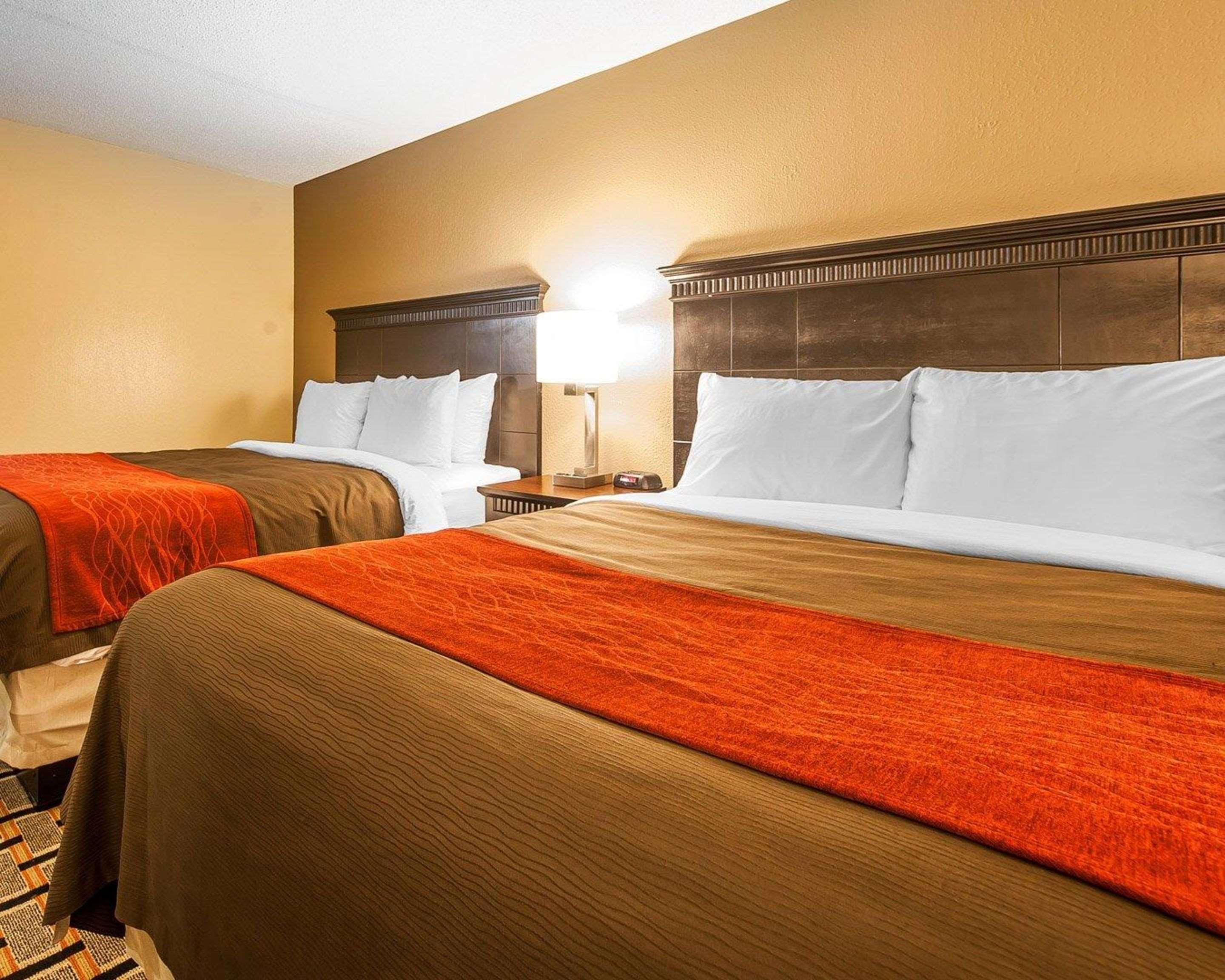 Best Western Plus Magnolia Inn & Suites Cleveland Exterior photo